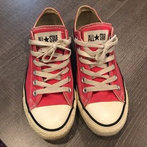 Fuchsia Pink Converse All Star Low Tops Women’s 7